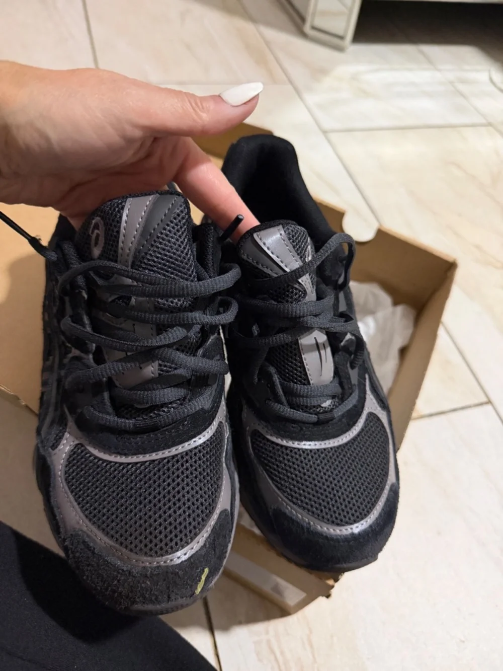 ASICS men 5.5 - Picture 6 of 8